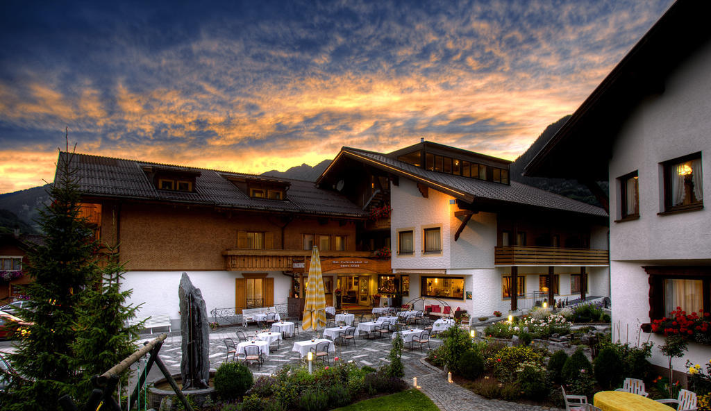 Au (Vorarlberg) Hotel Alpenrose מראה חיצוני תמונה